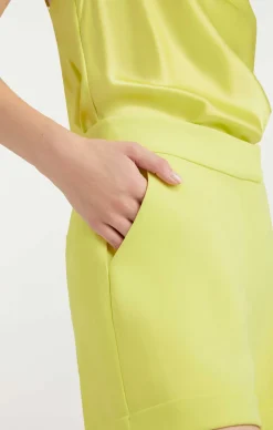 Crepe Elaine Short