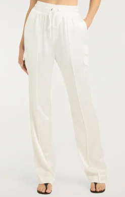 Sarie Pant